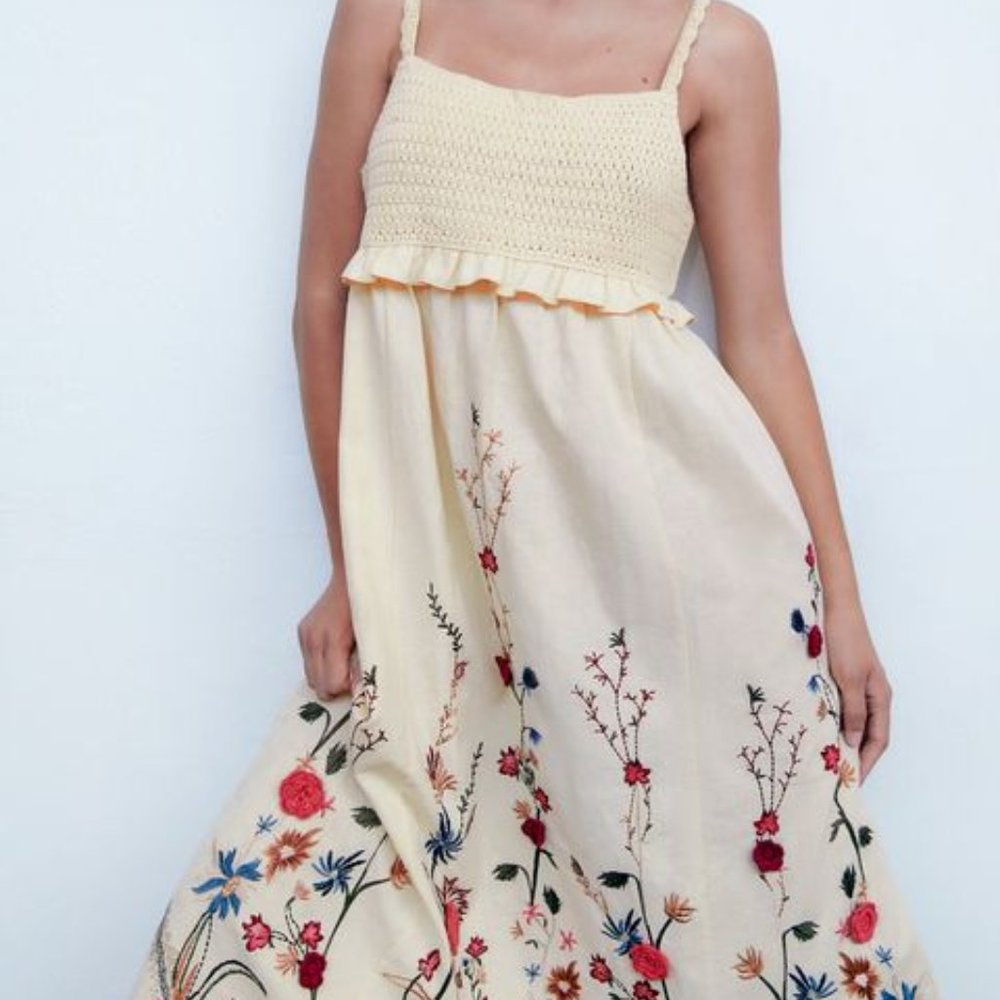 Zara Limited Edition White Embroidered Floral Crochet Dress Size Large NWOT - Picture 2 of 9